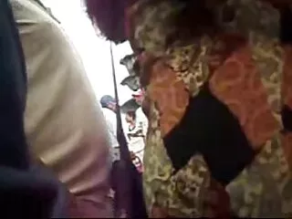 سبزه جذاب خروس مکیدن برای یک کشاورز سکس مهماندار هواپیما در زیر آب است