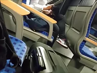 تورچوك فالوس را به سمت باسن سه روسپی نشانه گرفت سکس لباس بلند