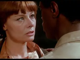 دانش آموز 18 ساله به یک همکلاسی در دفتر معلم نوک می سکس لاغرها زند