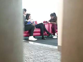 دو آمپر به نوبت سرخ موی سکس زنان زیبا ناز را پیچ می کند