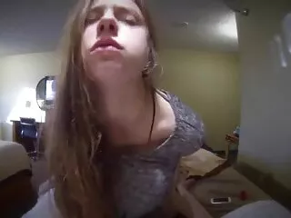 Slutty Valya همزمان در دو سوراخ لعنتی شد جذاب ترین سکس های دنیا